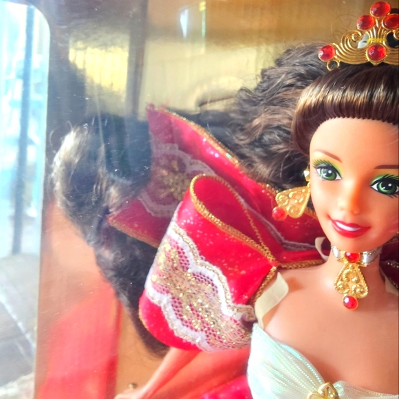 BARBIEVint.rare find 1997 Holiday Barbie- Green Eyes w/ misprint box 1997 Mattel - Picture 3 of 6